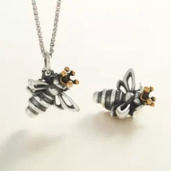 Queen Bee Charm -Charmora Shop CM 5567 806480 altS