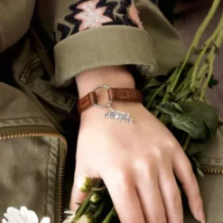 "Mom's Favorite" Charm -Charmora Shop CM 5851 513722 IGC