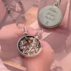 "Bee My Honey" Charm -Charmora Shop CM 5935 VID
