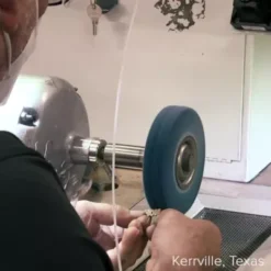 Enamel Beautiful "Mom" Charm -Charmora Shop CM 5951 VID