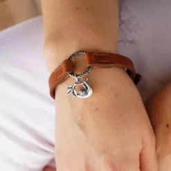 Happy Sloth Charm -Charmora Shop CM 5957 257527 IGC